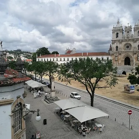 Хостел Rossio Алкобаса